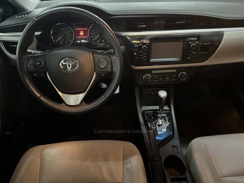 TOYOTA - COROLLA - 2016/2017 - Prata - Sob Consulta