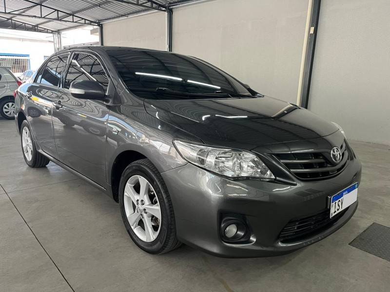 TOYOTA - COROLLA - 2012/2013 - Cinza - Sob Consulta
