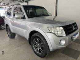 MITSUBISHI - PAJERO FULL - 2011/2012 - Prata - R$ 118.900,00