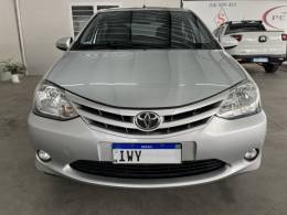 TOYOTA - ETIOS - 2015/2016 - Prata - Sob Consulta