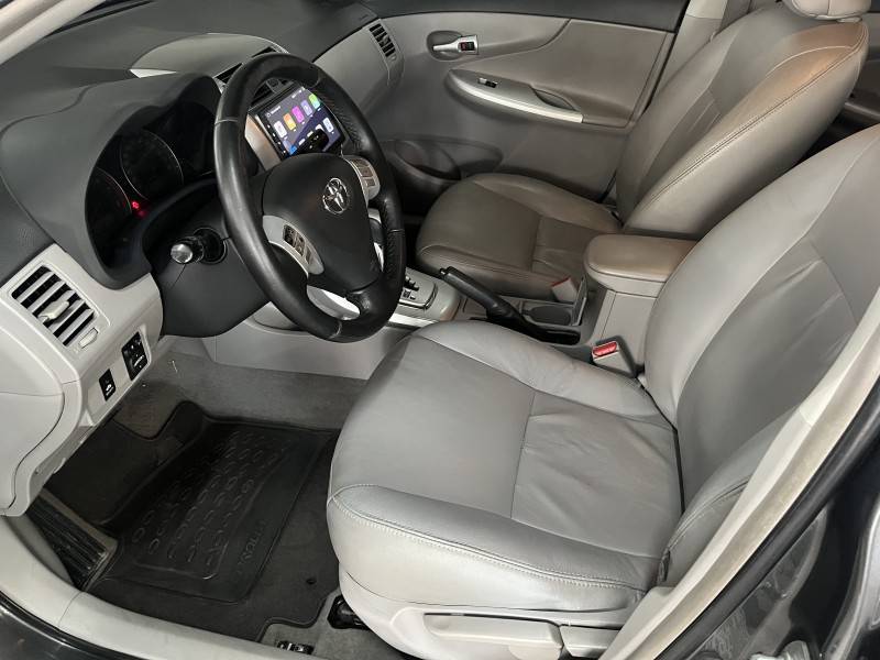TOYOTA - COROLLA - 2012/2013 - Cinza - Sob Consulta
