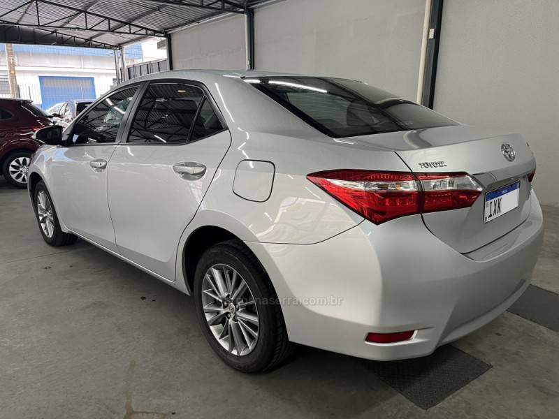 TOYOTA - COROLLA - 2016/2017 - Prata - Sob Consulta