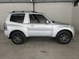 MITSUBISHI - PAJERO FULL - 2011/2012 - Prata - R$ 118.900,00