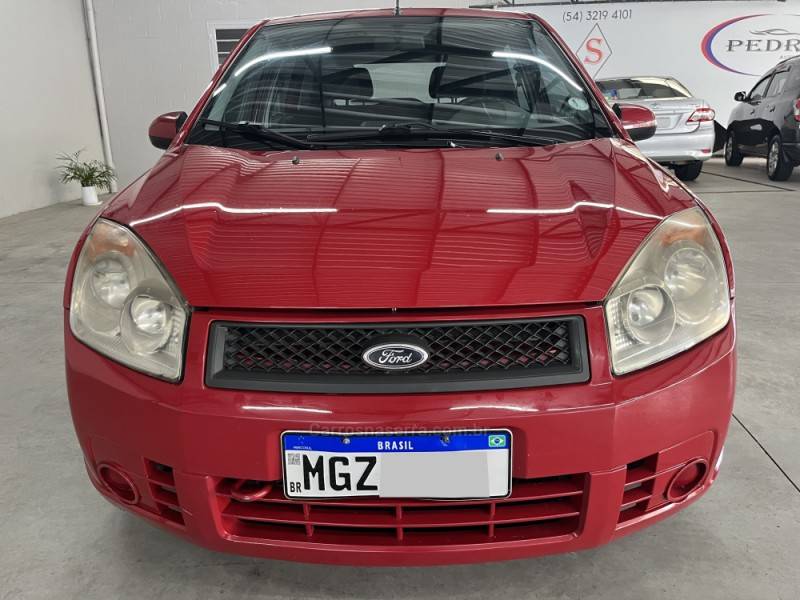 FORD - FIESTA - 2009/2009 - Vermelha - R$ 27.500,00